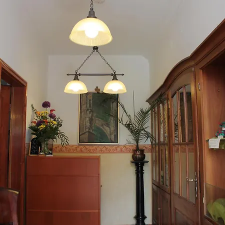 Ξενοδοχείο Kreuzerhof Garni Ρότενμπουργκ (Τάουμπερ)