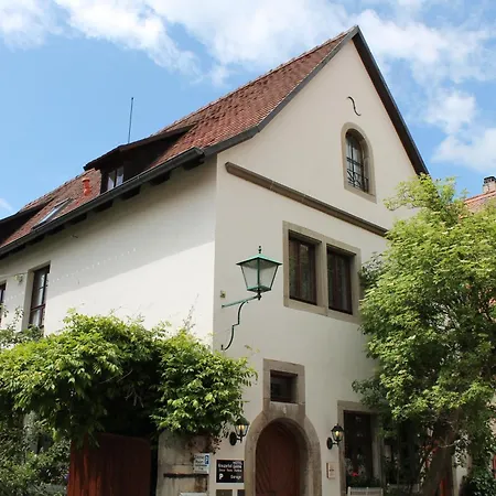 Kreuzerhof Garni